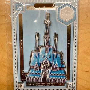 DISNEY CASTLE COLLECTION 2020 FROZEN PIN Arendelle